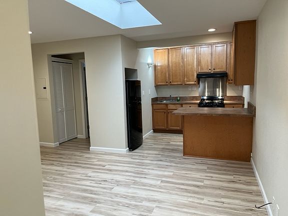 2nd image of 720 The Alameda