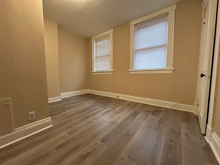 2360 Victor St #2 — Photo 7