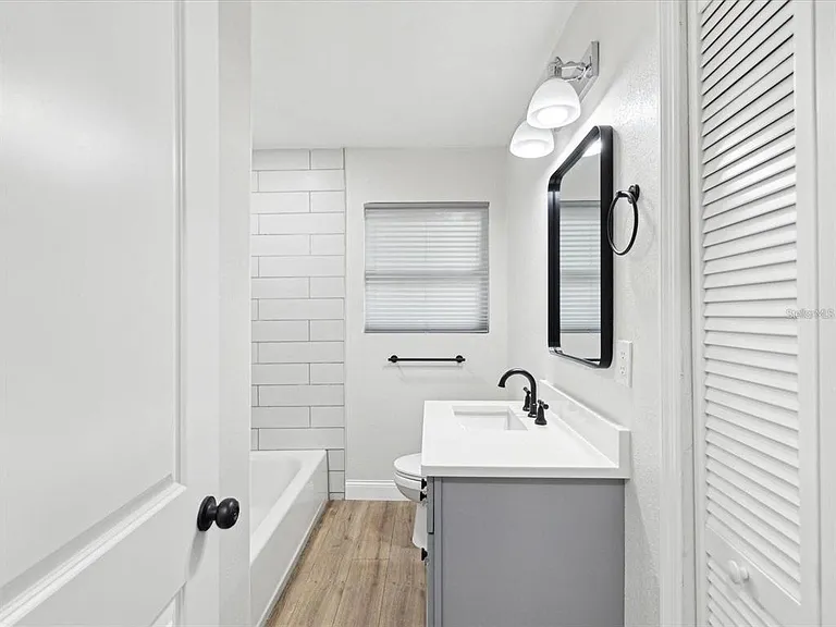 1008 E Norfolk St — Photo 31