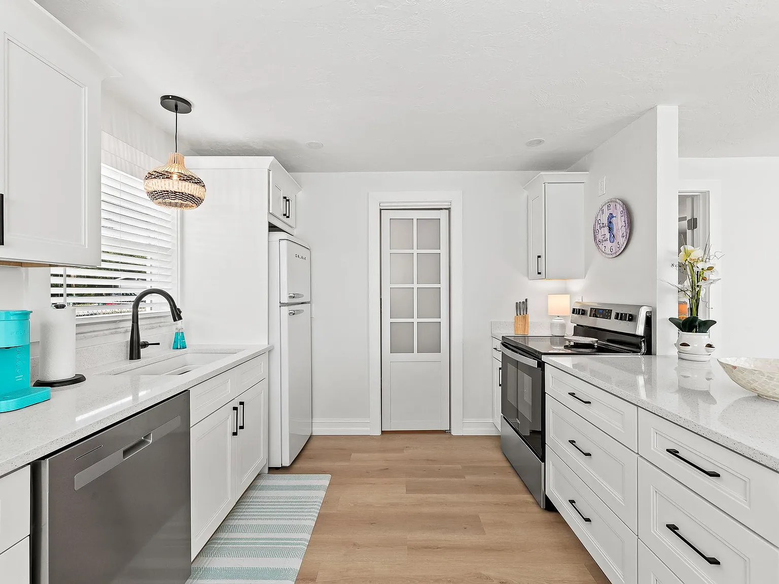 1100 Highlands Dr — Photo 4