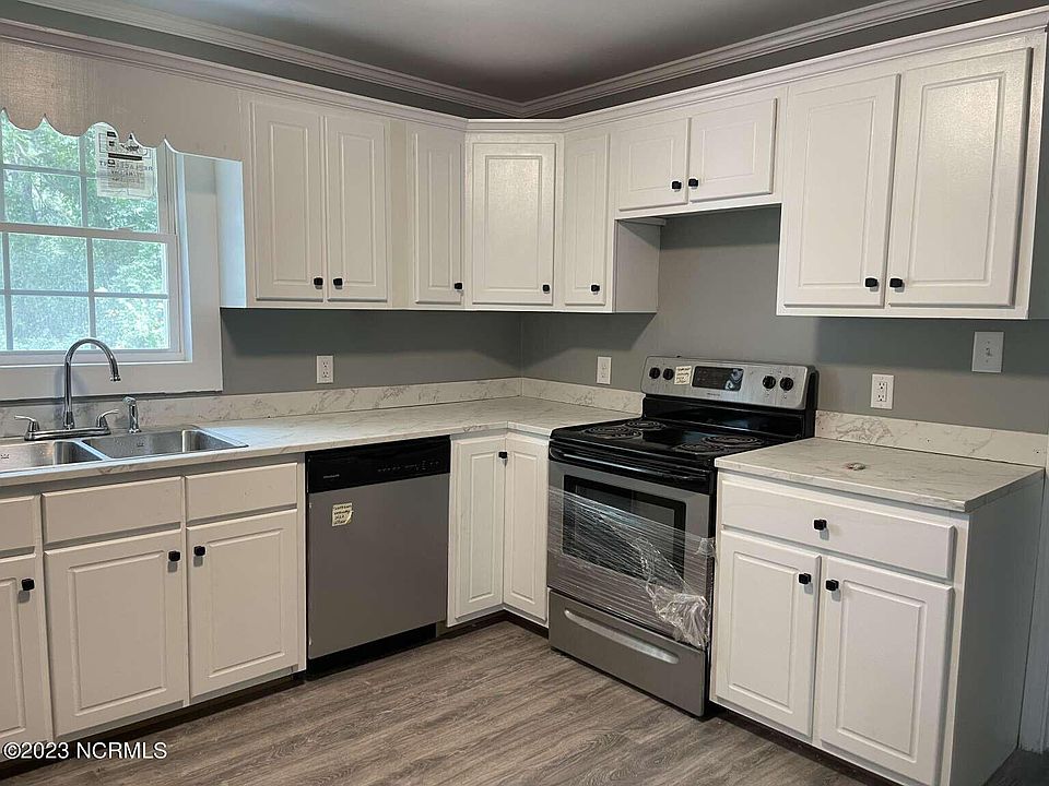 2nd image of 909 Wilson Street SW