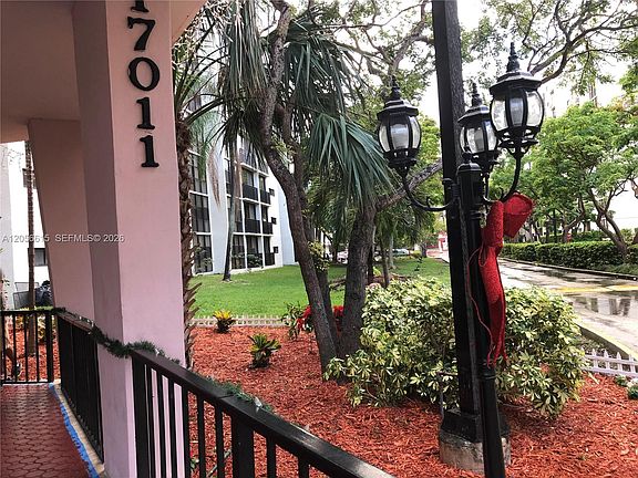 4th image of 17011 N Bay Rd APT 516