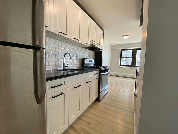 2nd image of 260 Audubon Ave APT 11A