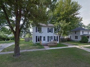 110 E 6th St, Wilton, IA 52778