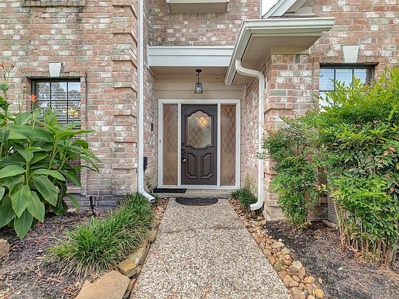 2nd image of 5619 Sycamore Creek Dr