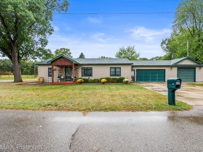 303 N Howell St, Pinckney, MI, 48169