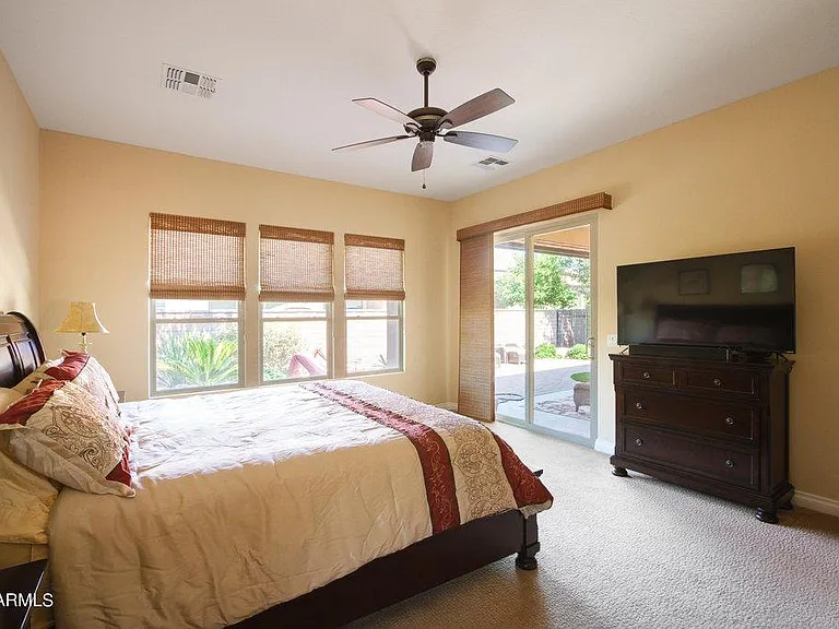 1714 E Alegria Rd — Photo 30