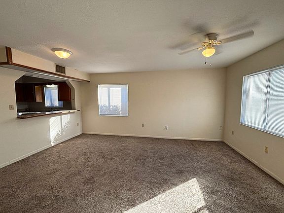 4th image of 812 S Floral Ave #812