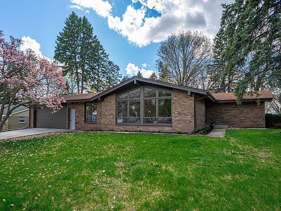 3rd image of 5075 Welsh Rd