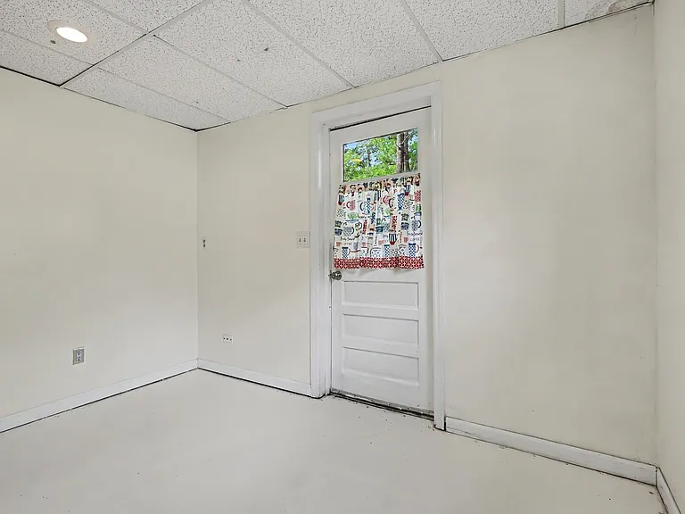 403 Ann St — Photo 17