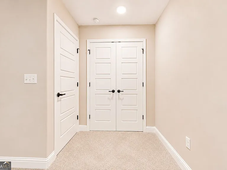 419 Madison Ave — Photo 13