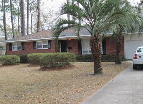 1st image of 429 Dogwood Cir