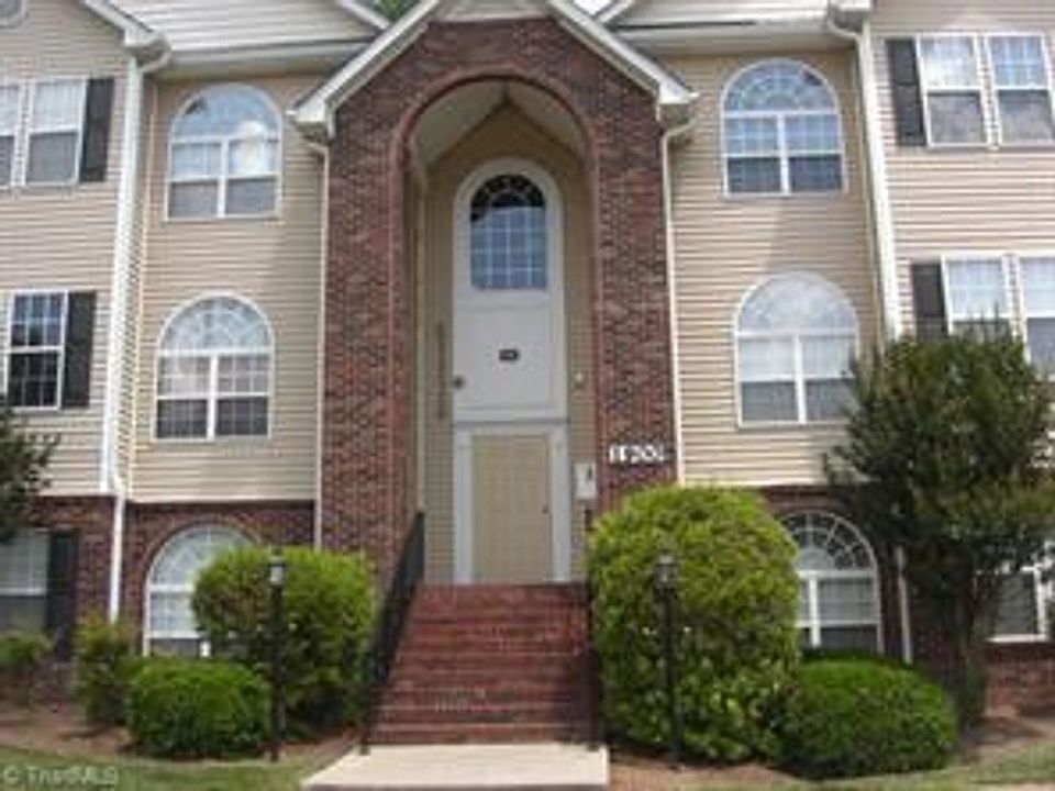 1st image of 1912 Salem Bluff Dr