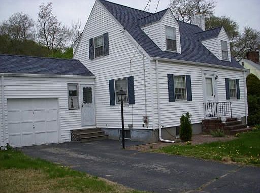 2nd image of 60 Kingman St