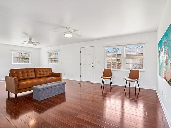 4th image of 1100 E CAROLINE STREET #106