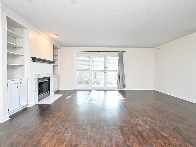 3021 Stratford Ct #1 — Photo 12