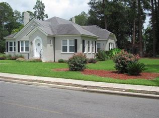 299 Fair St, Baxley, GA 31513