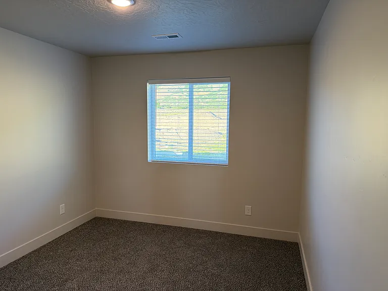 4013 S Woodland Ave — Photo 39