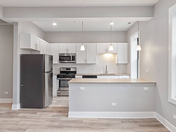 2nd image of 857-59 N Hoyne Ave #20531
