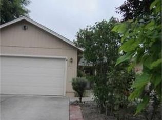 921 N Rose St #A, Phoenix, OR 97535