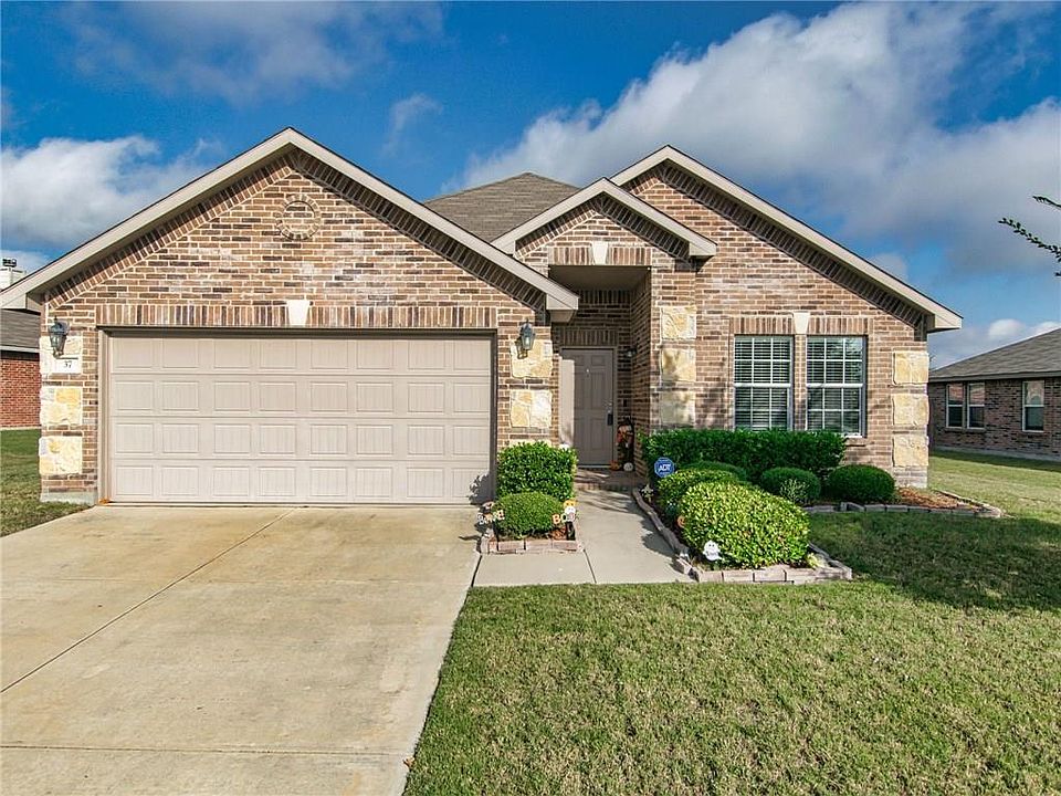 1st image of 37 Larkspur Dr