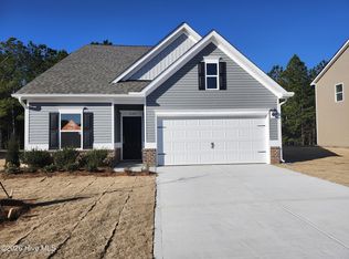 1648 Elk Run Dr, Fayetteville, NC 28312