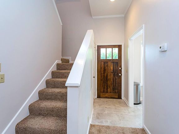 5th image of 2601 Blakemore Ave