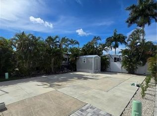 5650 Red Bird Ln, Fort Myers, FL 33908