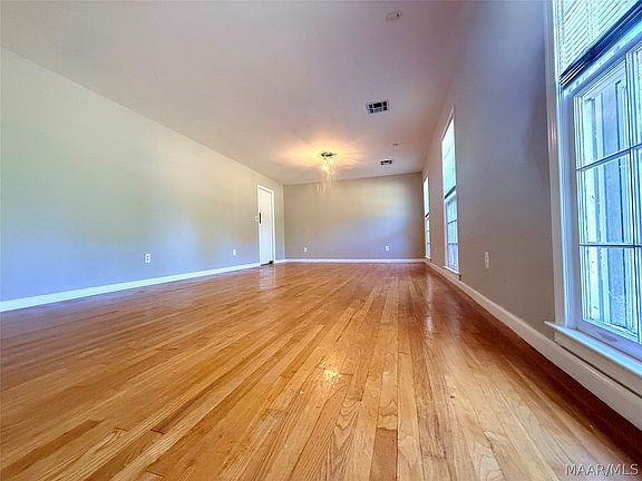 4th image of 3158 Partridge Rd