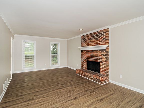 4th image of 1551 Brookcliff Cir