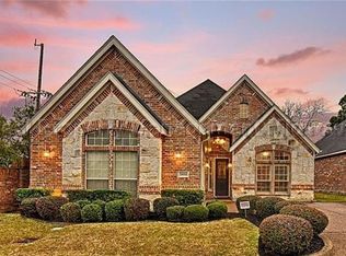 3800 Park Valley Ct, Arlington, TX 76017