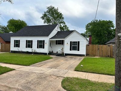 904 W Rusk St, Marshall, TX, 75670