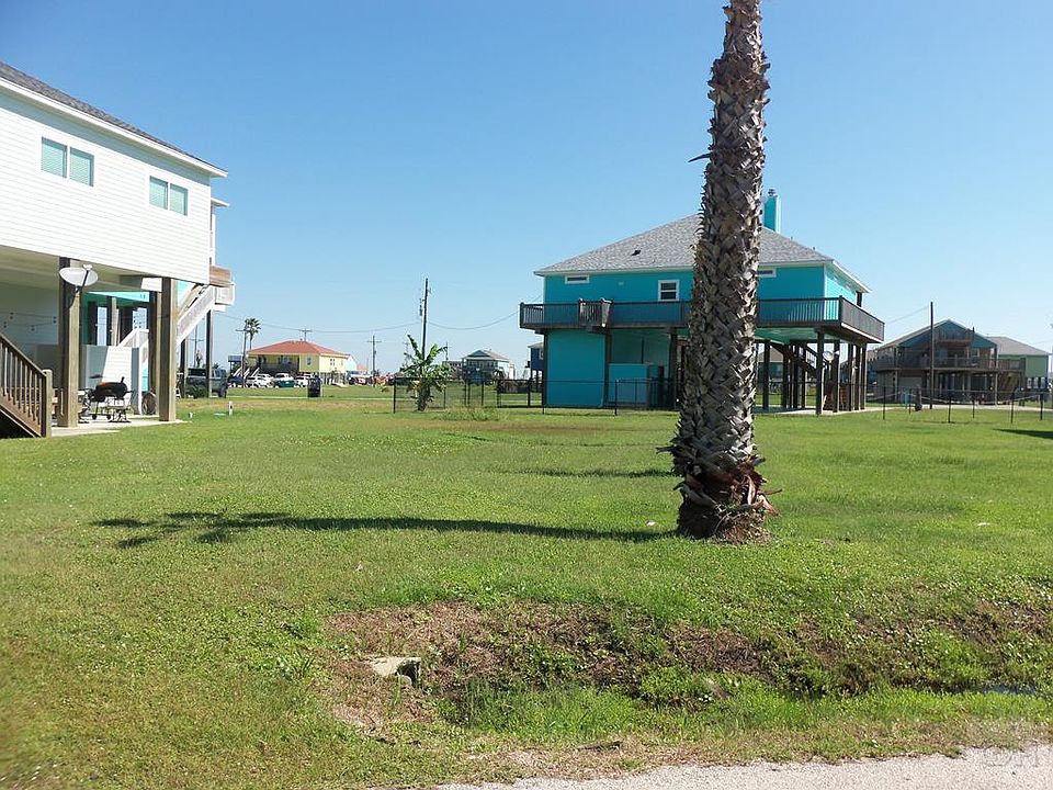 1st image of 978 Driftwood Dr