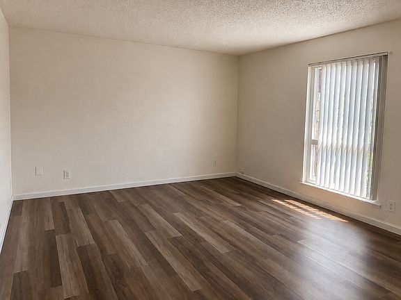 2nd image of 3396 E Sierra Madre Ave