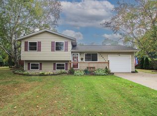 16917 Bridgett Dr, Three Rivers, MI 49093