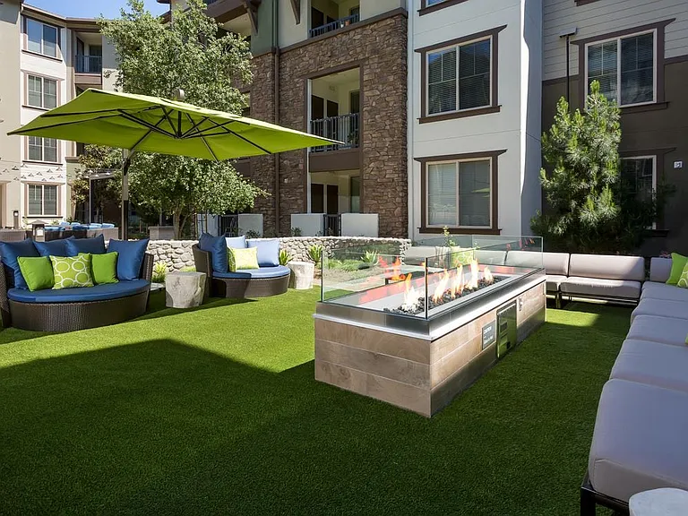 Trellis Courtyard
