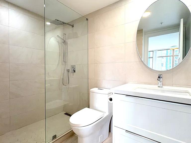 1288 Alberni St #403 — Photo 11