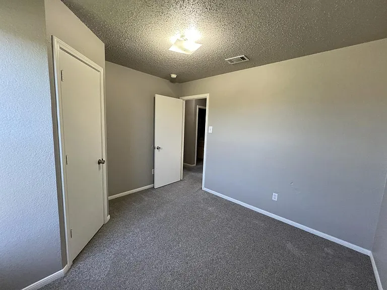 4115 Mustang Dr — Photo 18