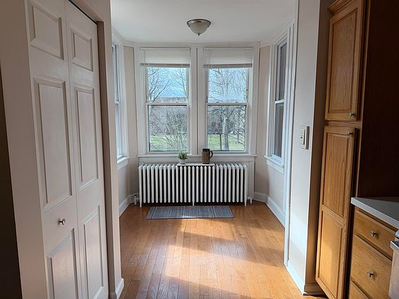 5th image of 204 Washington St APT 2A