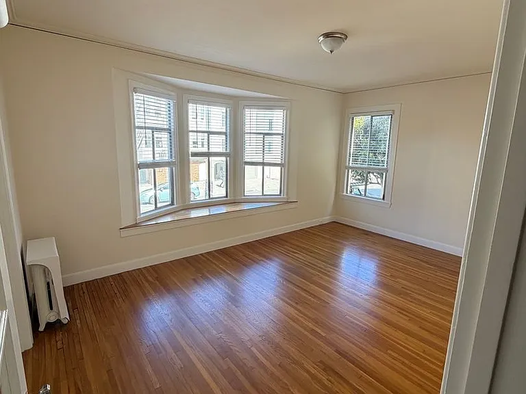 3355Octav — Photo 2