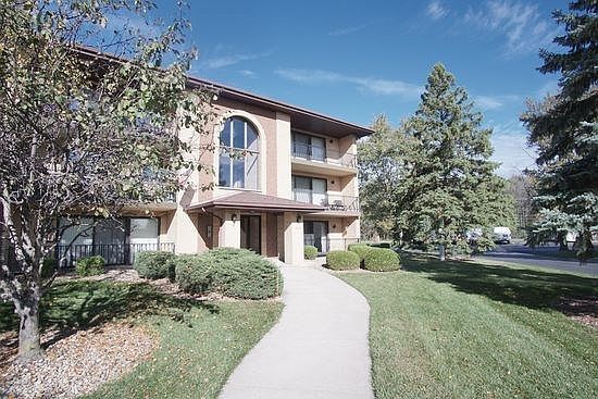 1st image of 15110 Evergreen Dr #2-1C