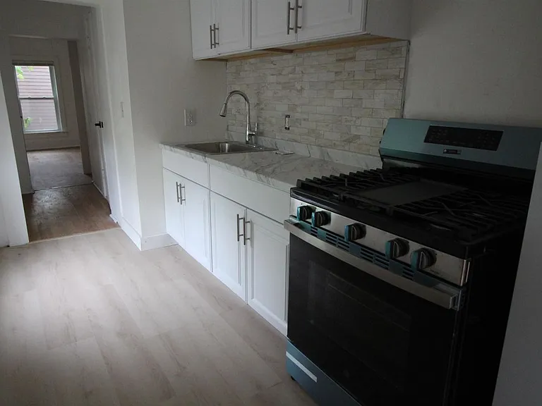 11 Elm St #1A — Photo 4