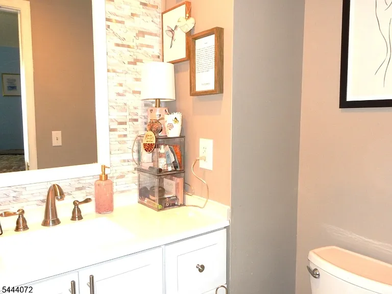 51 Edinborough Ct — Photo 12