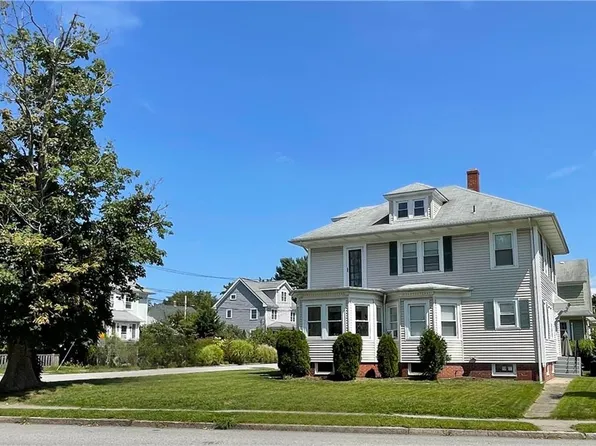 108 Sefton Dr, Cranston, RI 02905
