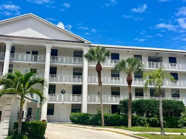 3635 Whitehall Drive #305, West Palm Beach, FL 33401