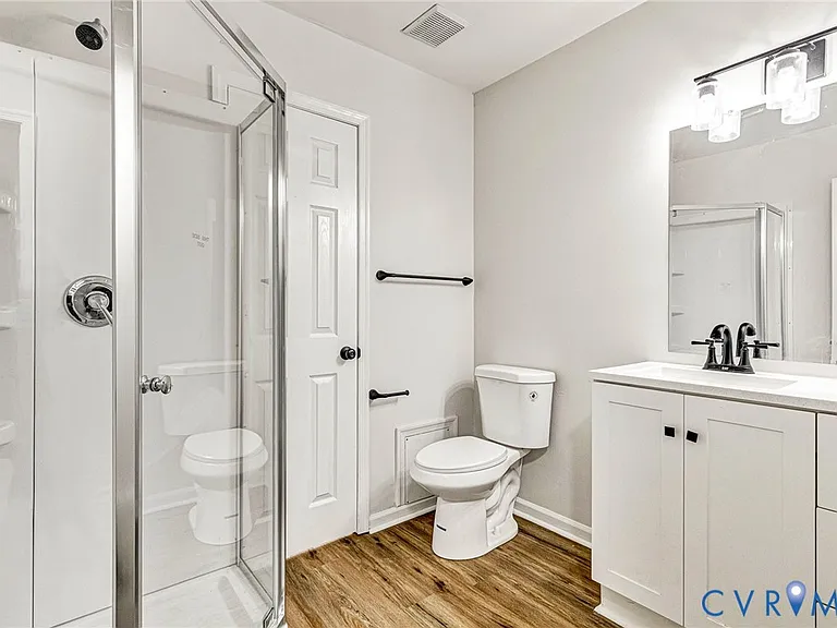 9015 Covewood Rd — Photo 16