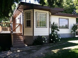 1010 Division Rd, Zillah, WA 98953