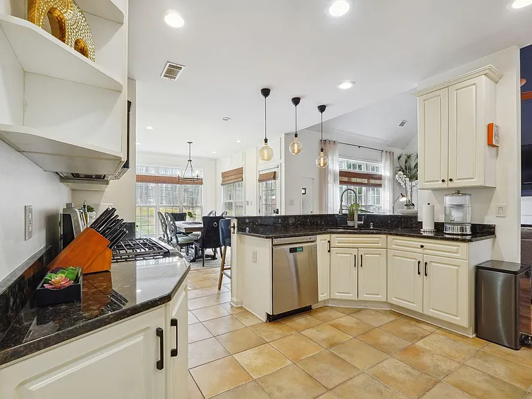 135 Farr Lake Dr — Photo 18