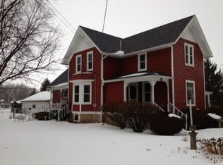 218 N Main St, Reeseville, WI 53579