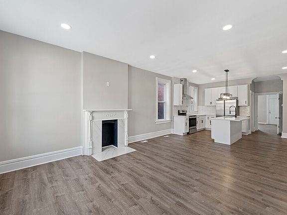 4th image of 3706 Fairview Ave #1